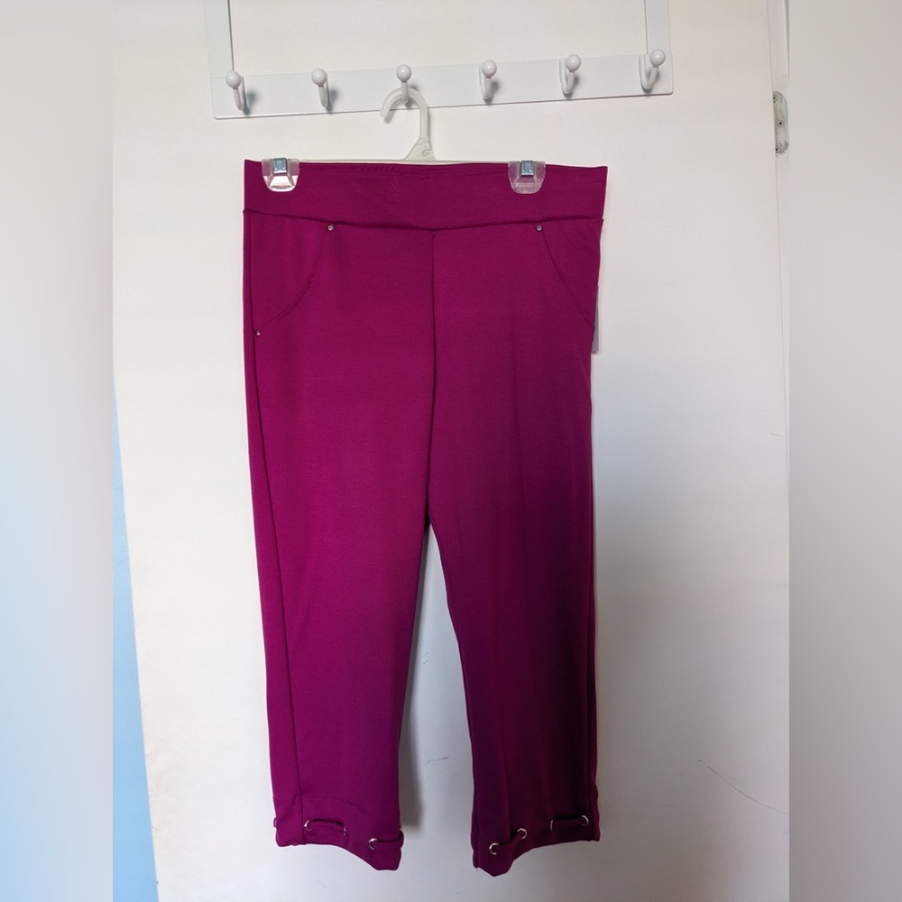 Le Grenier pink shorts size small